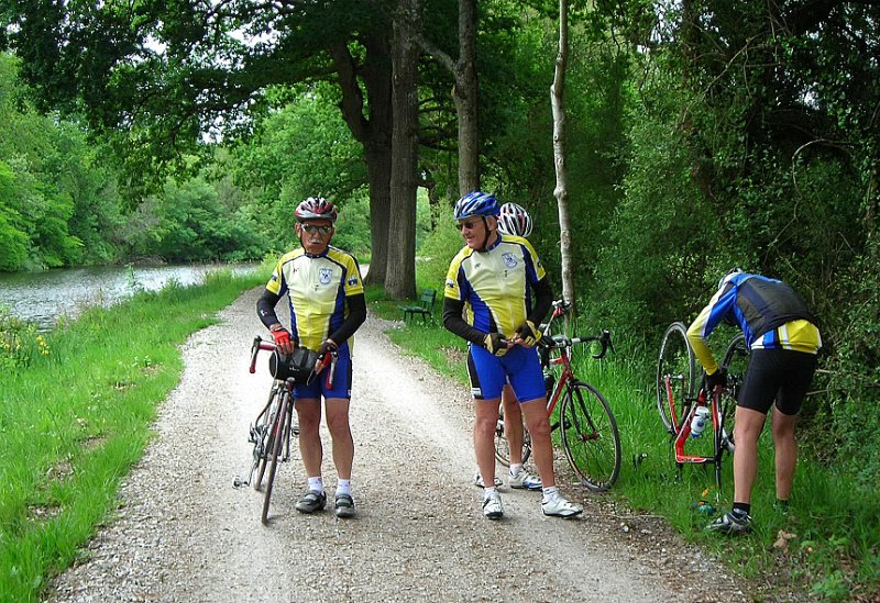 2011-05-12 30 Entre Carmes et Pontivy Histoires de crevaisons.JPG